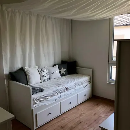 Messe Fairground Bed & Breakfast *